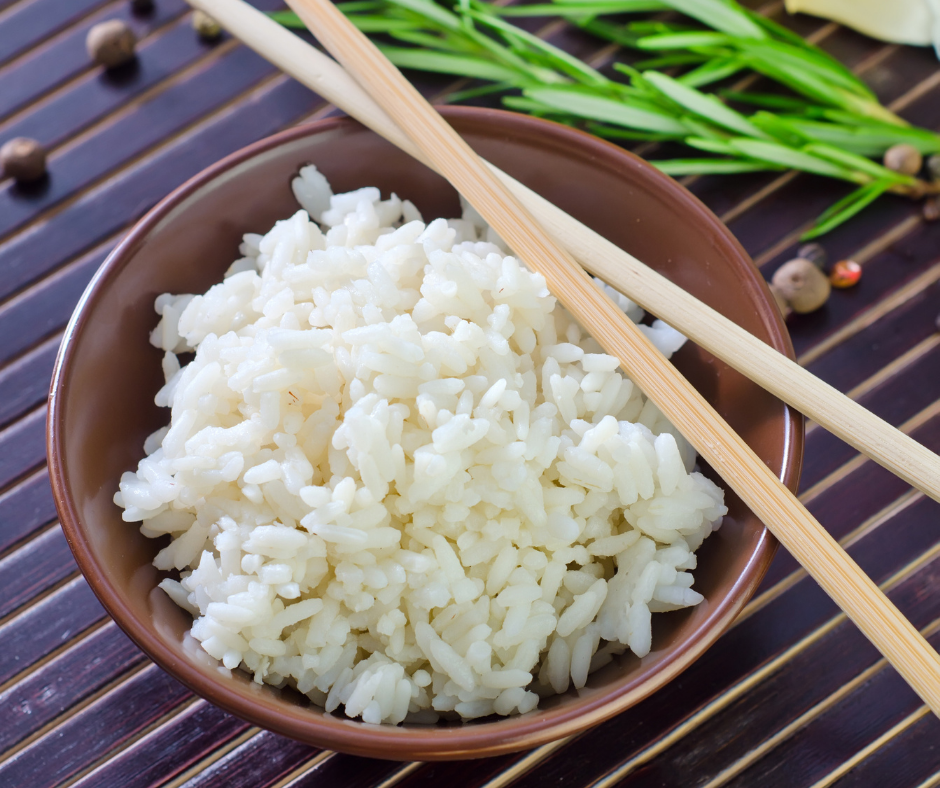 cocinar arroz blanco al estilo japonés
