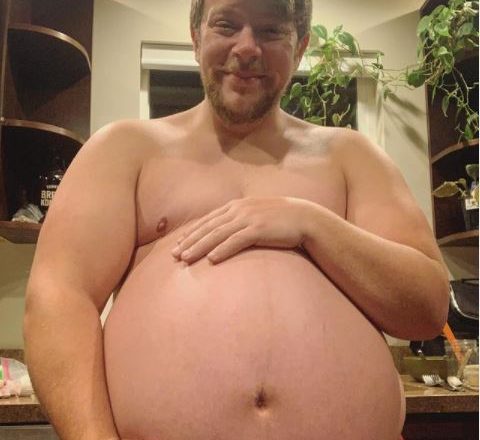 hombre transexual embarazado